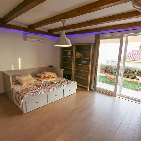 Eco Eclectic Villa With Pool Solin Exteriér fotografie