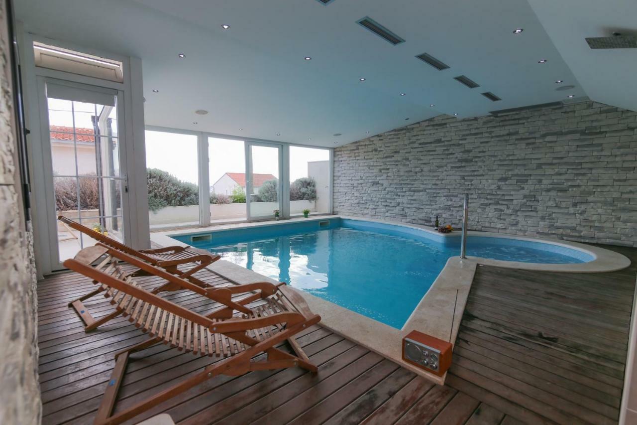 Eco Eclectic Villa With Pool Solin Exteriér fotografie